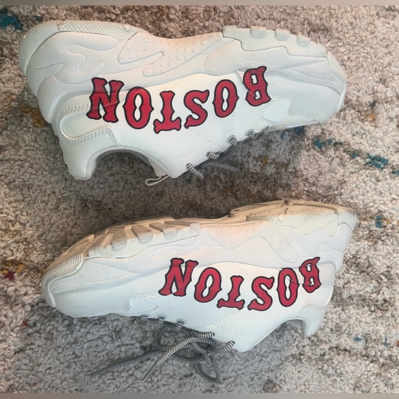 MLB “Boston” Chunky heel Gym Shoe Size 7 - Picture 10 of 10